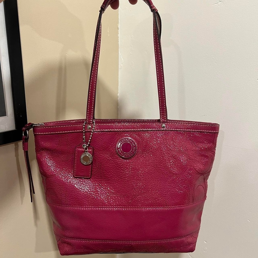 Y2K 2000s Coach Cherry Signature C Embossed Patent Tote Shoulder Bag / Handbag